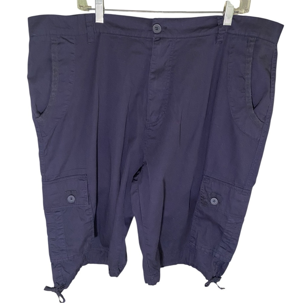 Men’s Marc Ecko navy blue cargo shorts , size 40, 100% cotton